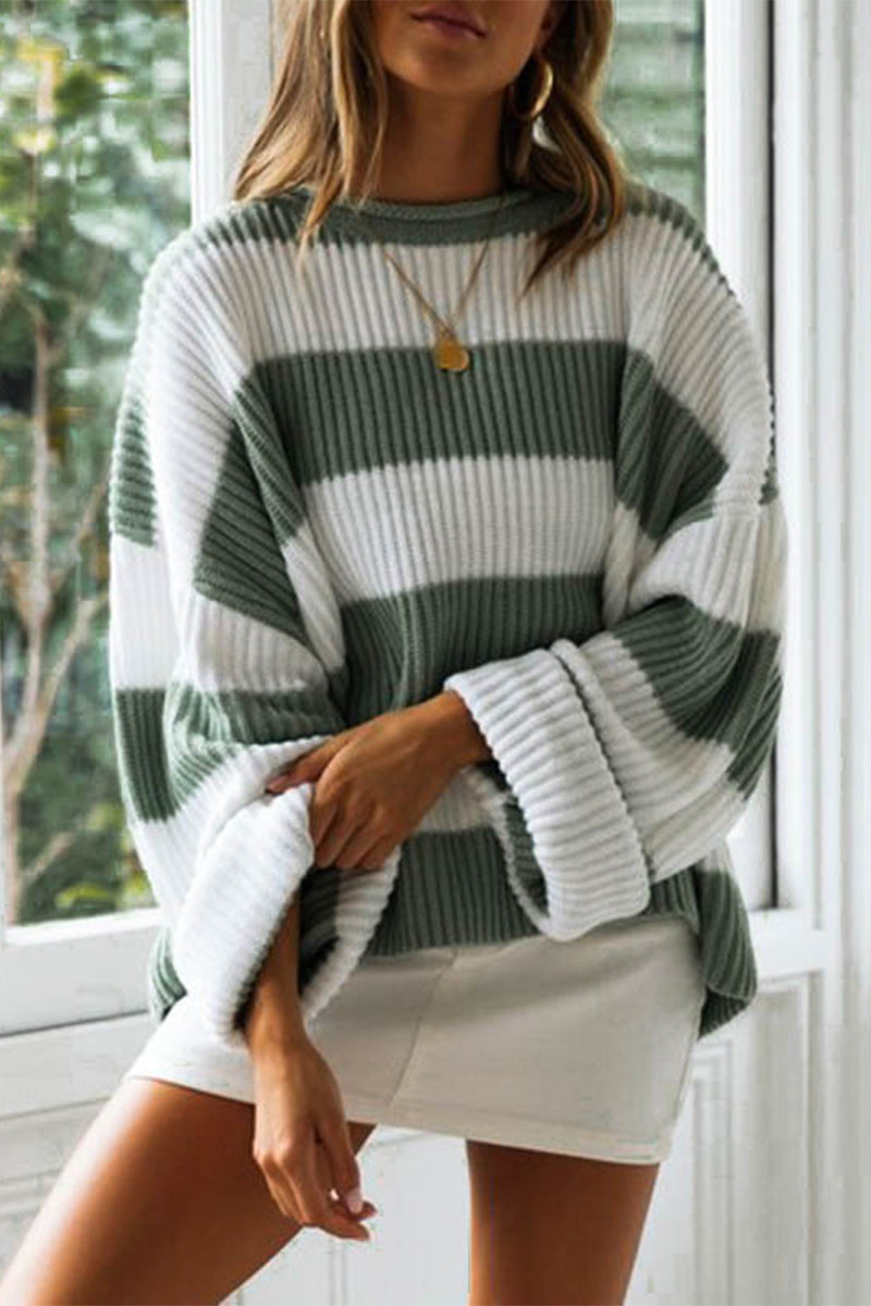 Fashion Sweet Striped Contrast O Neck Sweaters(3 Colors)