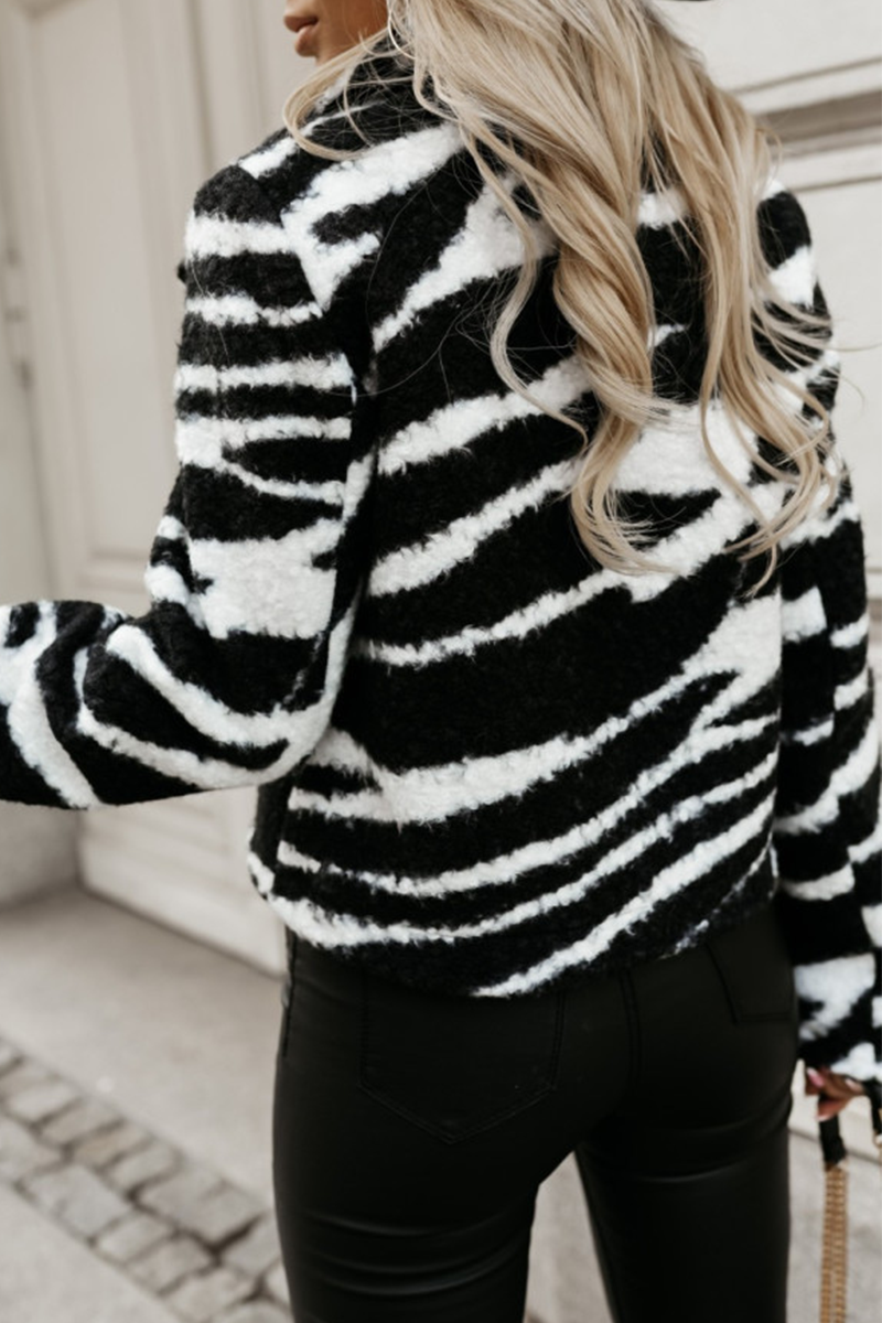 Casual Street Zebra Print Buttons Fluffy Contrast Turndown Collar Outerwear