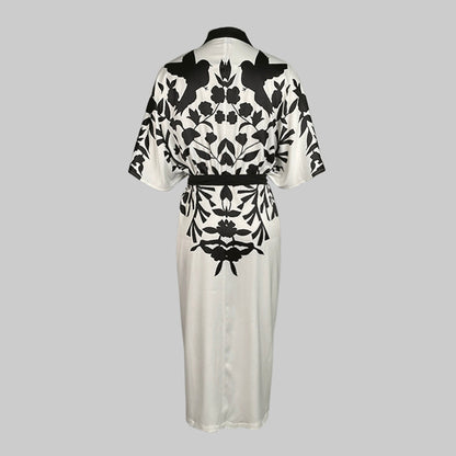 Half Sleeves Flower Print Printed Tied Waist V-Neck Midi Dresses